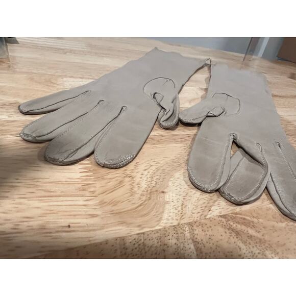 Vintage Dainty Long Leather Gloves Taupe Small JL - Picture 11 of 14